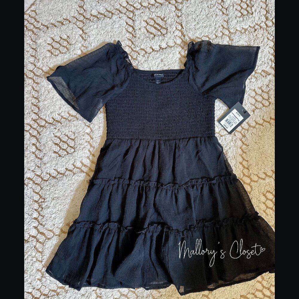 Girls' Smocked Bodice Flutter Sleeve Textured Dress - art class™